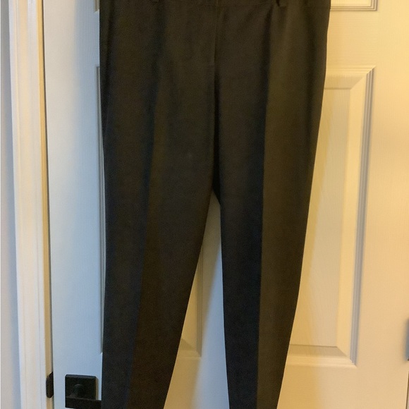 Ann Taylor Black Cuffed Pants - Size 8, Inseam 28 - Picture 4 of 4